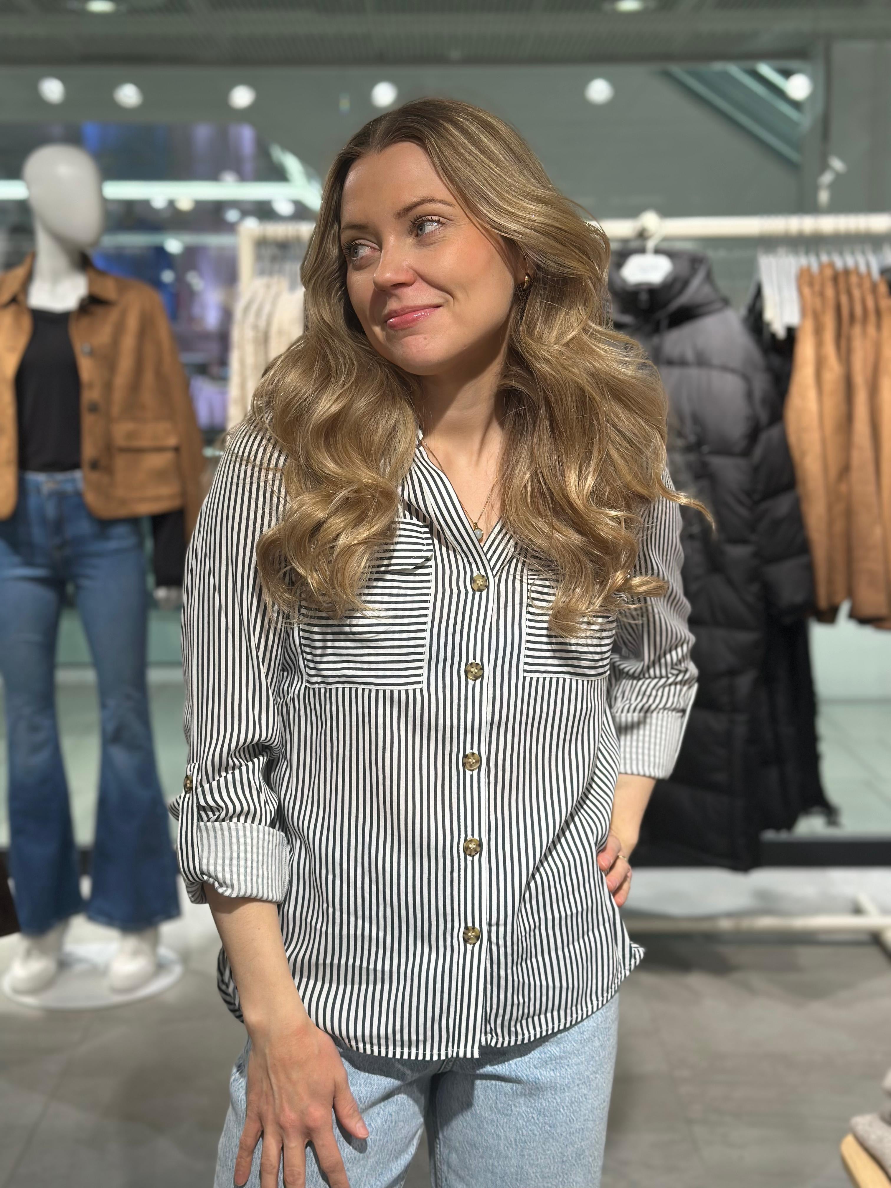 VMBUMPY Shirt - Snow White