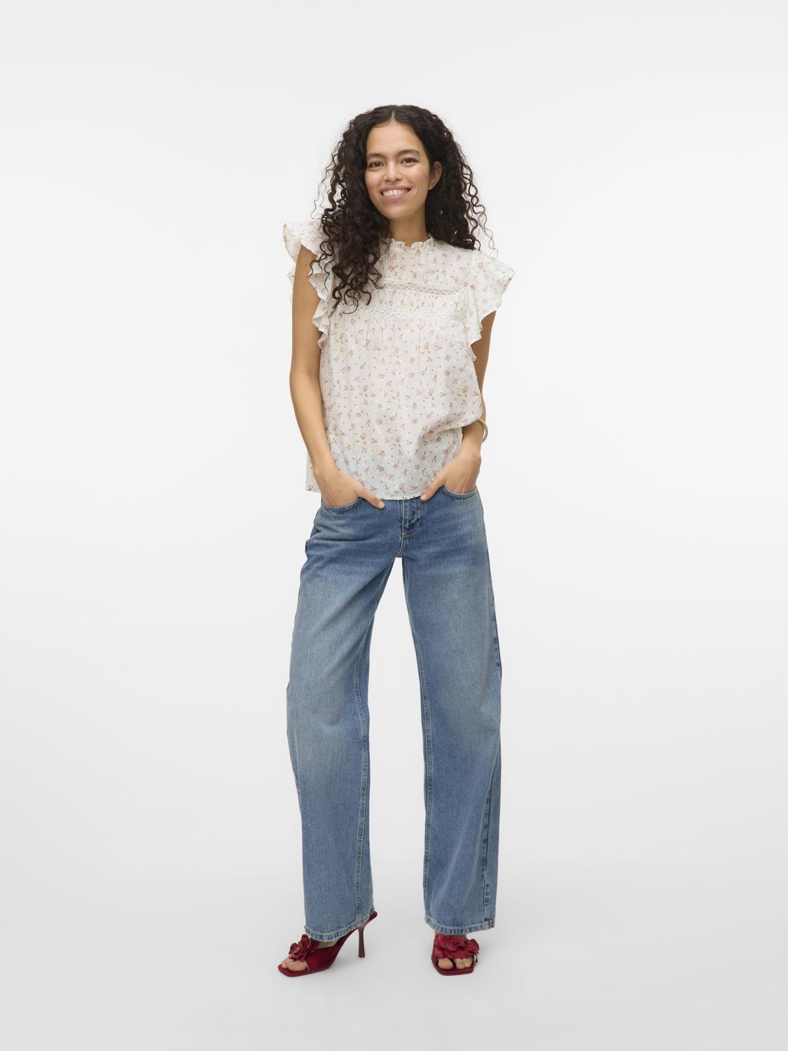 model_shot-front_full